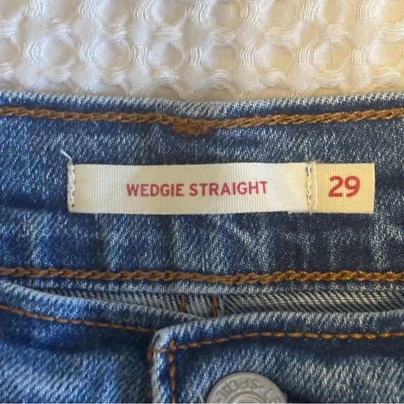 Levi’s Wedgie Straight Women's Jeans Size 29, Medium Blue Wash - Picture 4 of 9